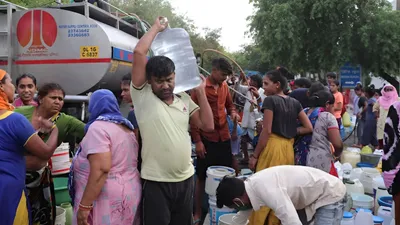 delhi water crisis   atishi marlena ने भाजपा कार्यकर्ताओं पर दिल्ली जल बोर्ड कार्यालय में तोड़फोड़ करने का आरोप लगाया