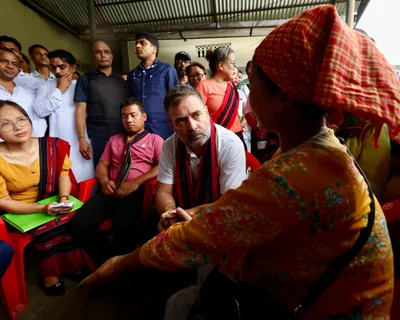 rahul gandhi in manipur   राहुल गांधी ने मणिपुर में राहत शिविरों का दौरा किया  जातीय हिंसा के पीड़ितों से बातचीत की