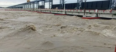 bihar flood   बिहार में बाढ़ को लेकर रेलवे सतर्क   वाटर लेवल मॉनिटरिंग सिस्टम  से की जा रही निगरानी